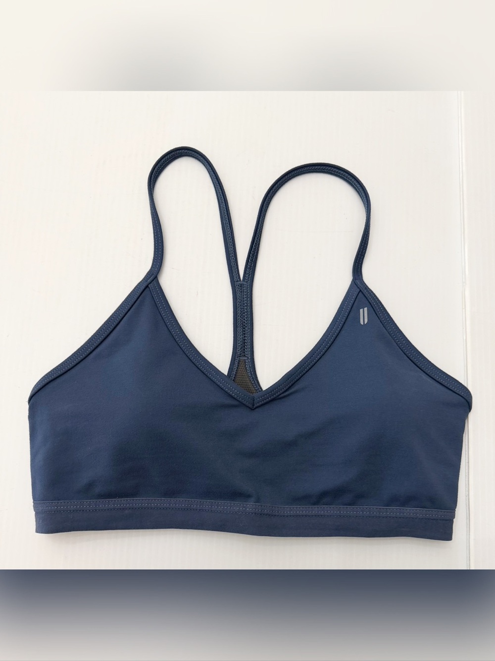 NOBULL V Neck Strappy Sports Bra - M